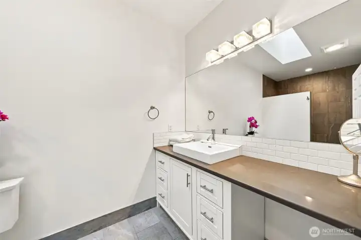 ALQ bathroom ALQ bathroom