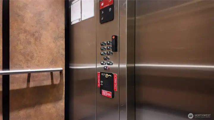 Elevator Elevator