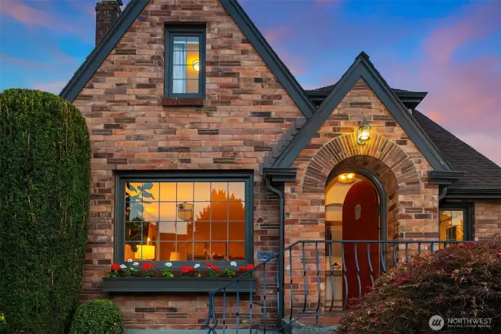 A quiet street, close to the park-but not too close offers a location that can't be beat. A quiet street, close to the park-but not too close offers a location that can't be beat.
