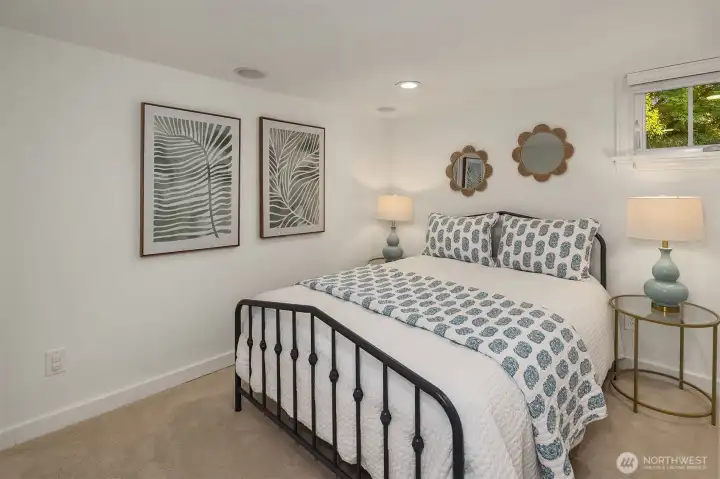 Lower level bedroom. This bedroom is non conforming but has a 3/4 bathroom just down the hall and is near the rec room. Lower level bedroom. This bedroom is non conforming but has a 3/4 bathroom just down the hall and is near the rec room.