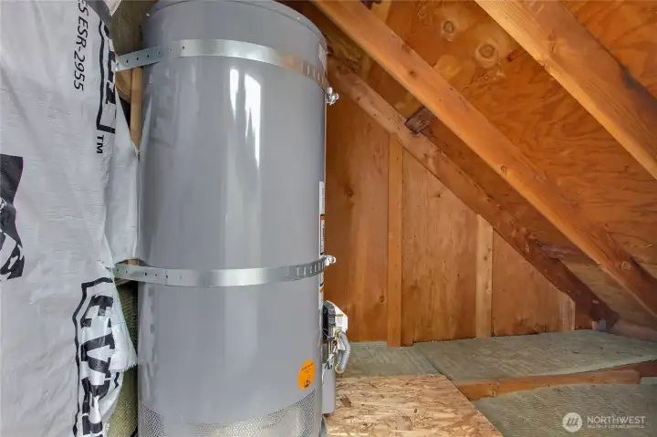 2nd water heater at the upstairs ensuite balcony 2nd water heater at the upstairs ensuite balcony