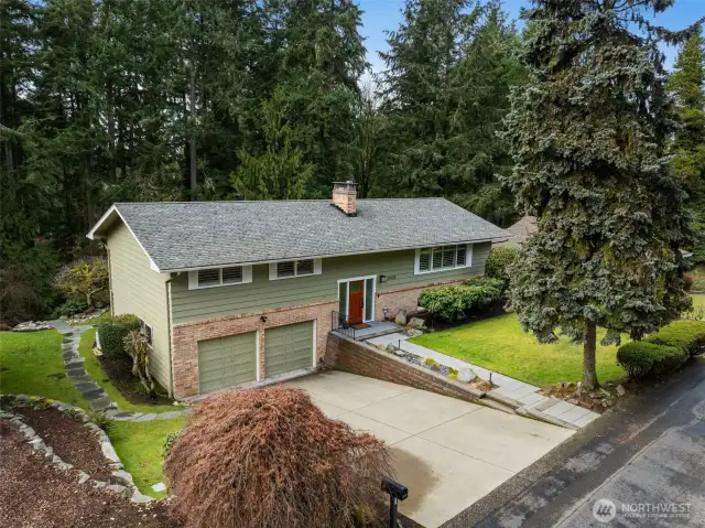 Street view of 4808 showcasing its charming curb appeal.