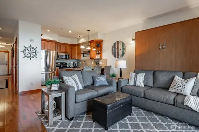 Living room/kitchen.