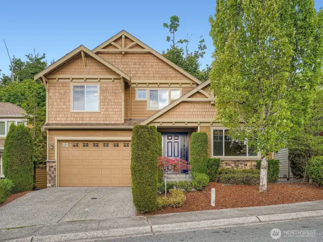 Great street appeal in this Murray Franklin Craftsman