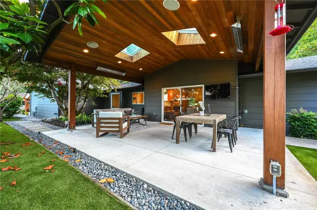 Another angle of the fabulous outdoor heated patio.