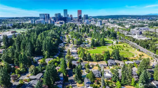 This home is in sought after West Bellevue, Surrey Downs which is close to Surrey Downs Park, downtown Bellevue shopping, dining & I-405 and I-90 access.