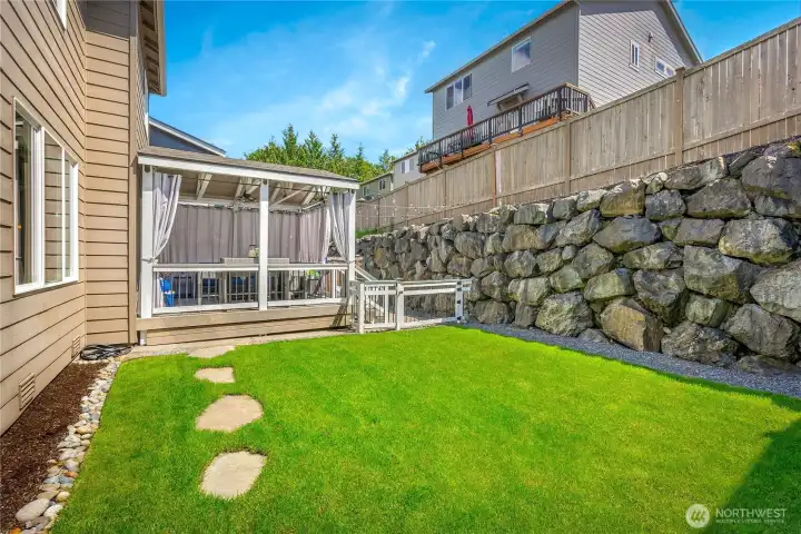 Fully fenced yard and space for dogs to play!