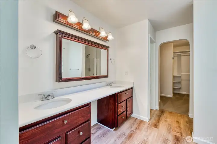 Newly updated En-Suite