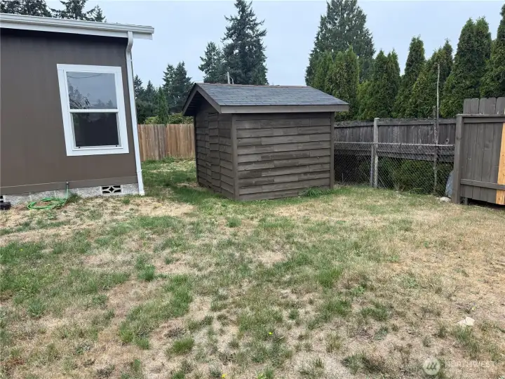 Shed Conveys with home.