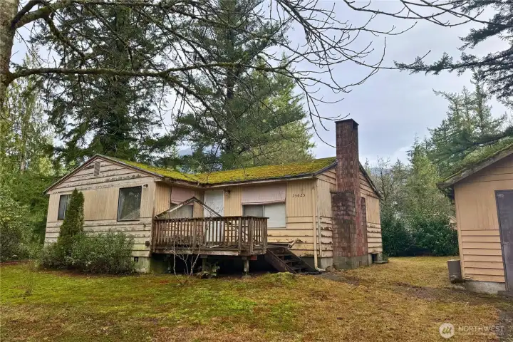 Front of Home and Detached Garage