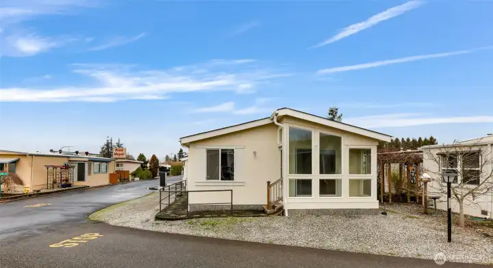 Welcome to this Charming well maintained 2005 Home located at 1200 Lincoln St Unit 120, Bellingham, WA.