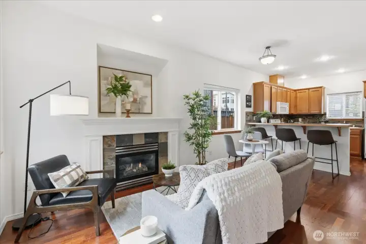 Cozy gas fireplace for chilly PNW winters!