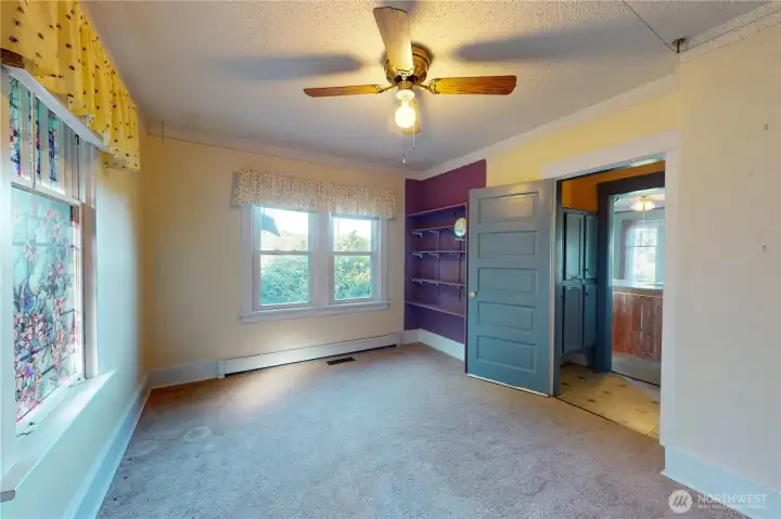 Back, north-side bedroom Back, north-side bedroom
