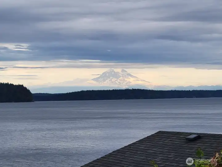Beautiful Puget Sound views with iconic Mt. Rainier