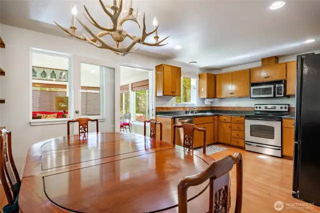 Nice size kitchen with dining area. Led lighting.