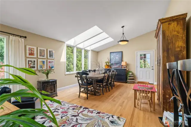 Beautiful, sunny second dining room!