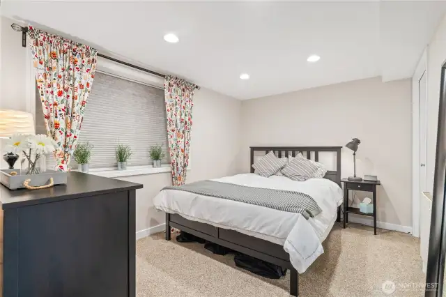 ADU full bedroom with closet!