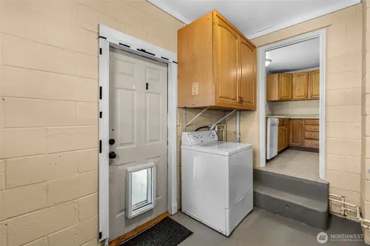 Laundry/Mudroom with exterior access