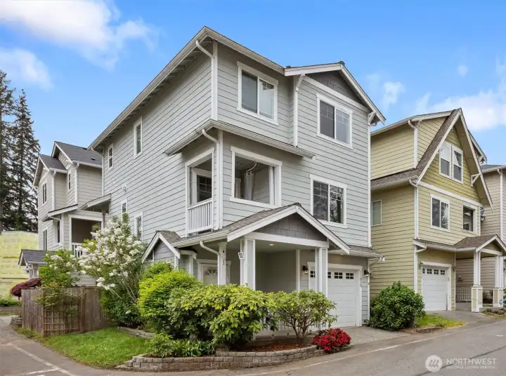 Welcome to Alderbrook Village, a fantastic community tucked in South Everett.