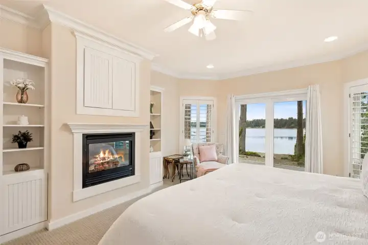 Main floor primary with fireplace, views, walk-in closet, en-suite Main floor primary with fireplace, views, walk-in closet, en-suite