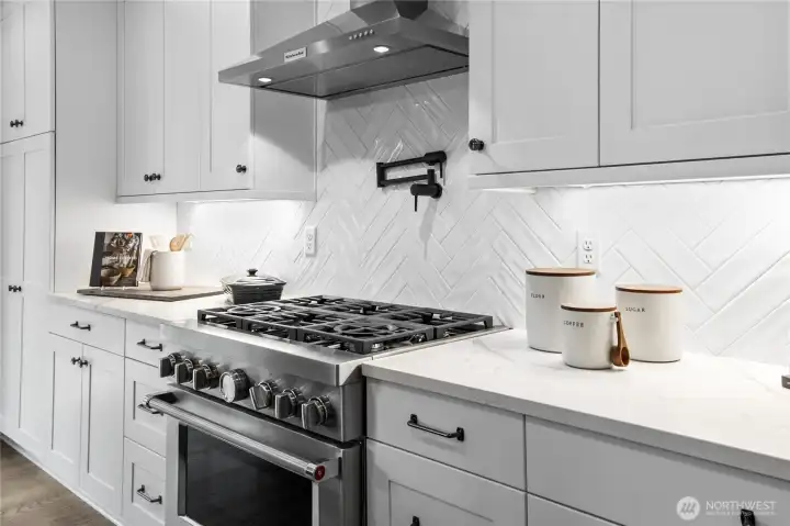 Pictures of Model Home. Features, layout, and colors of actual home may vary. Pictures of Model Home. Features, layout, and colors of actual home may vary.