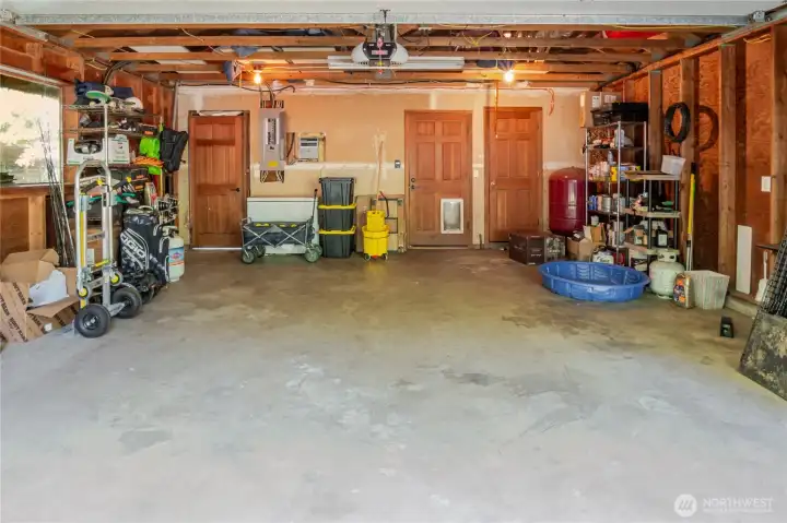 Attached Garage