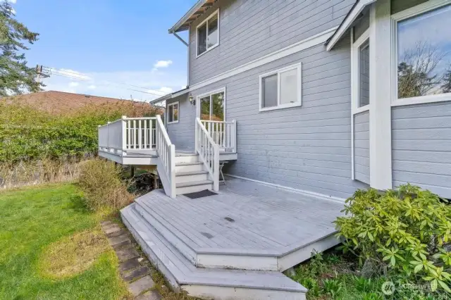 Large back decks.