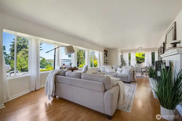Main level unit family room