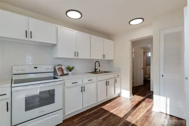 Upper unit kitchen