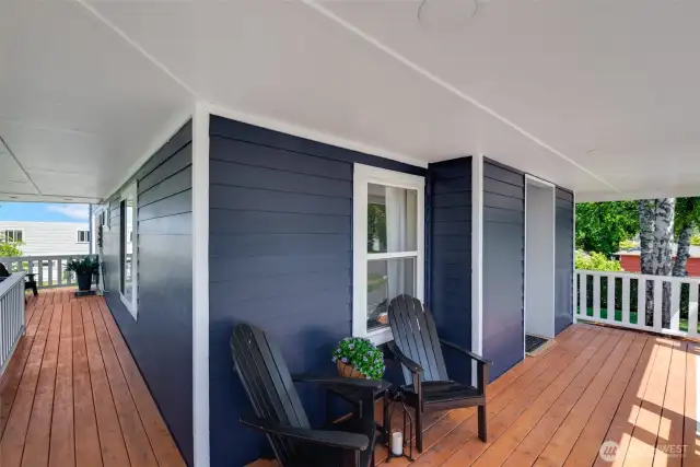 Enterances are seperated creating privacy.