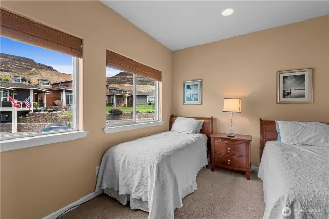 Guest Bedroom, Office, Bonus Room