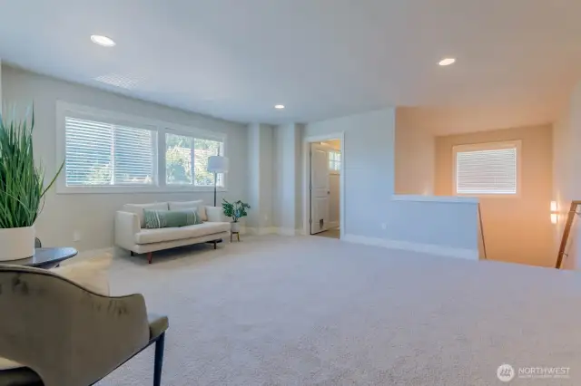 Spacious loft bonus space as you enter 2nd floor.