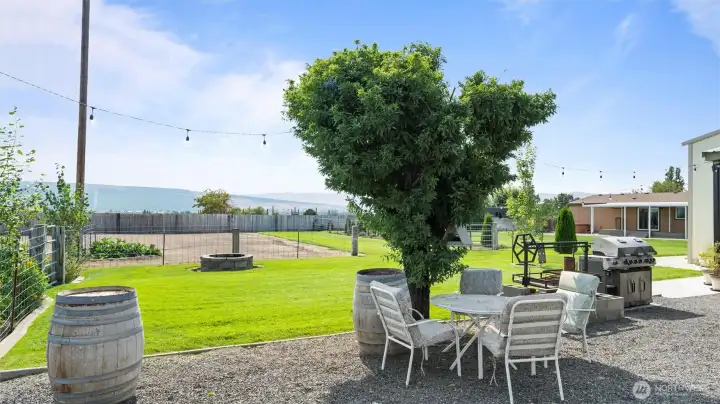 Cozy retreat to enjoy starlit nights with family and friends.