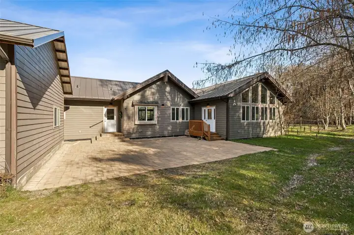 Main House-Patio