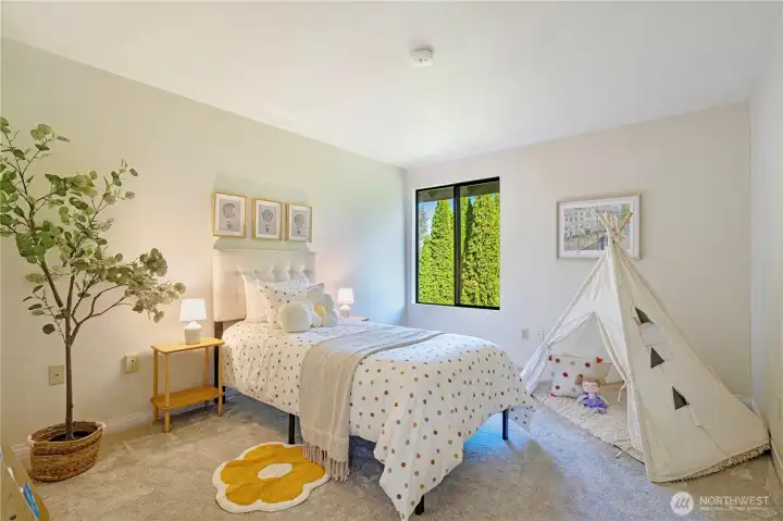 Upstairs secondary bedroom