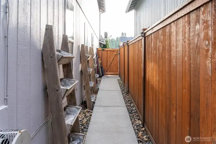 Side Gate entrance to backyard