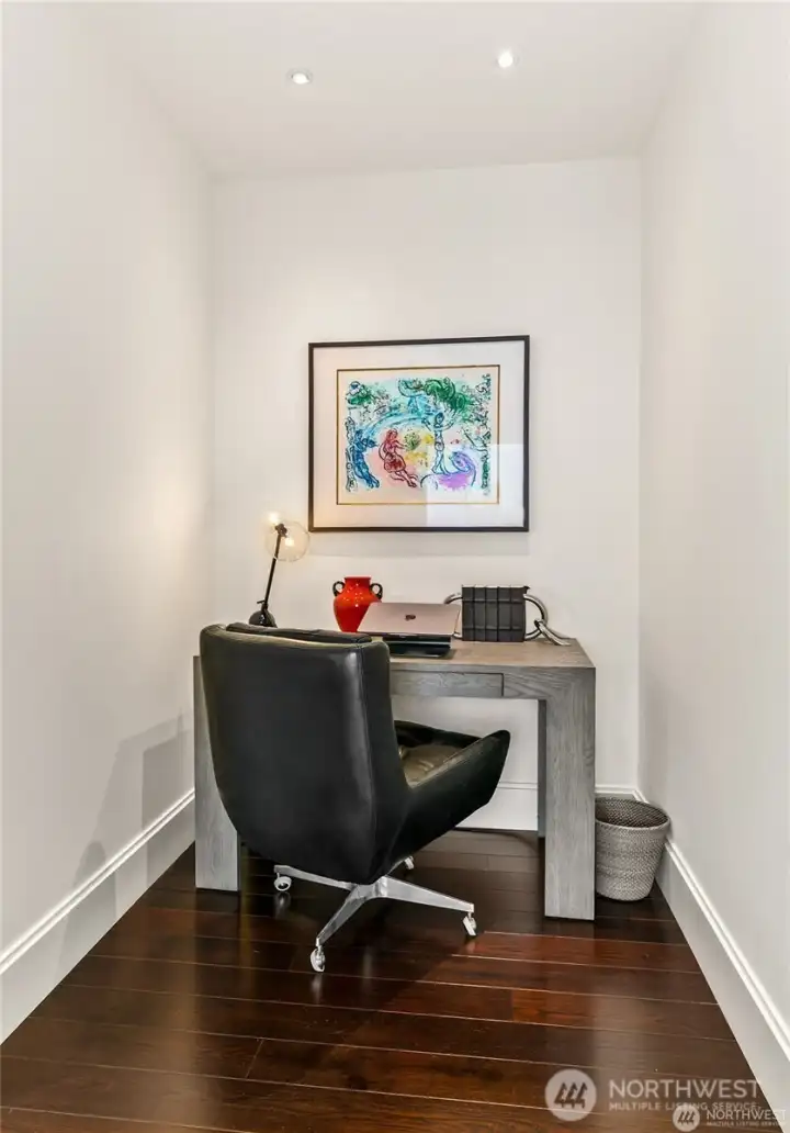 custom nook off primary