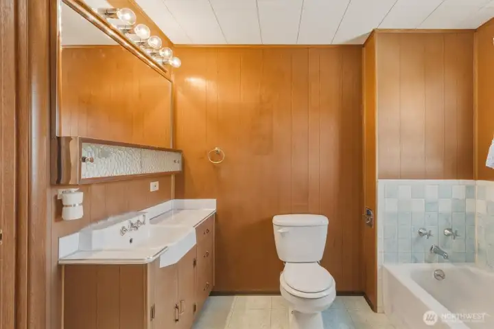 upstairs bathroom