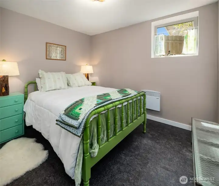 Lower-level 1 bed / 1 bath, ADU w/ separate entrance & garden space!