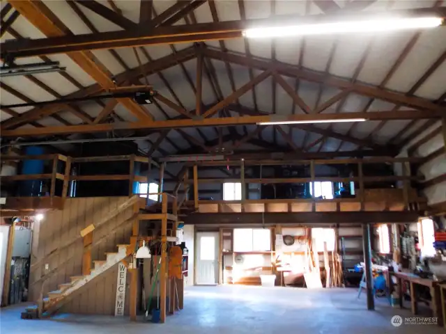 Working area with benches and large loft for storage