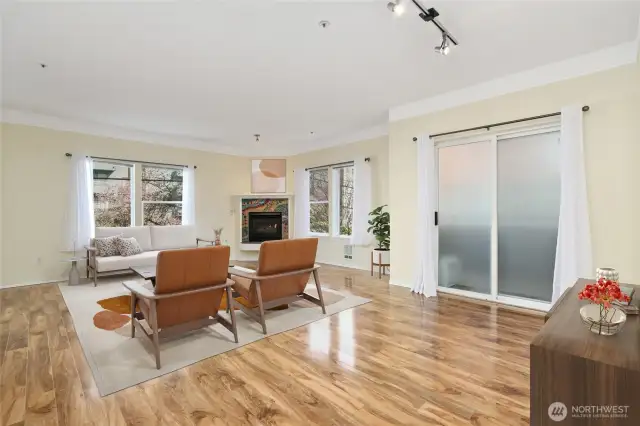Look at the shine on those floors!