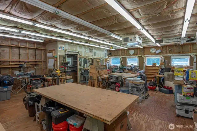 Hobbyists dream work shop