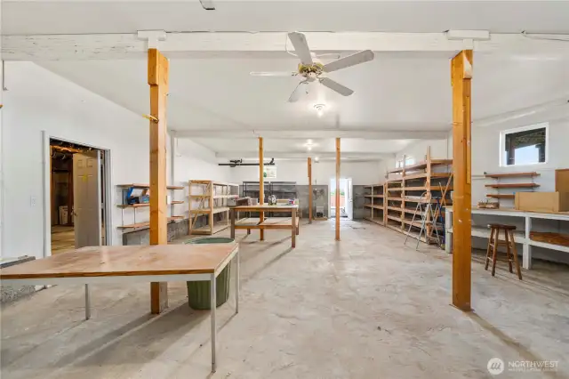 960 unfinished Basement