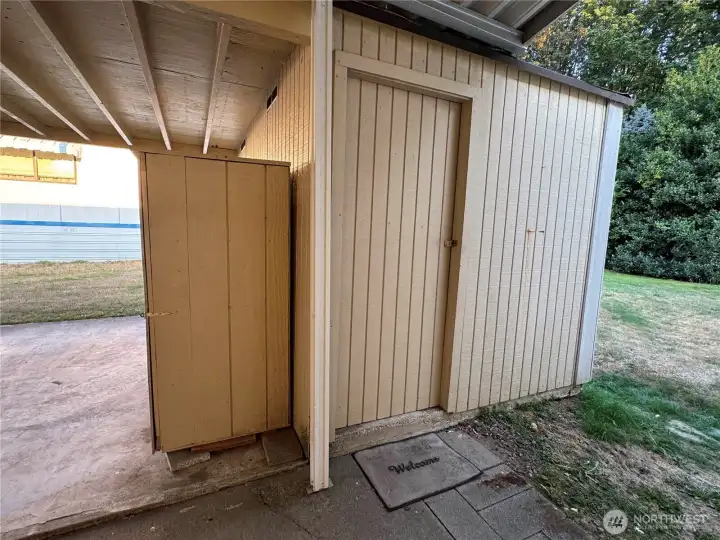 Storage or workshop space