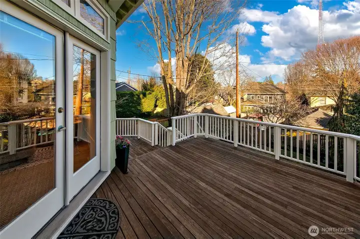 Expand your entertaining space during warmer days!