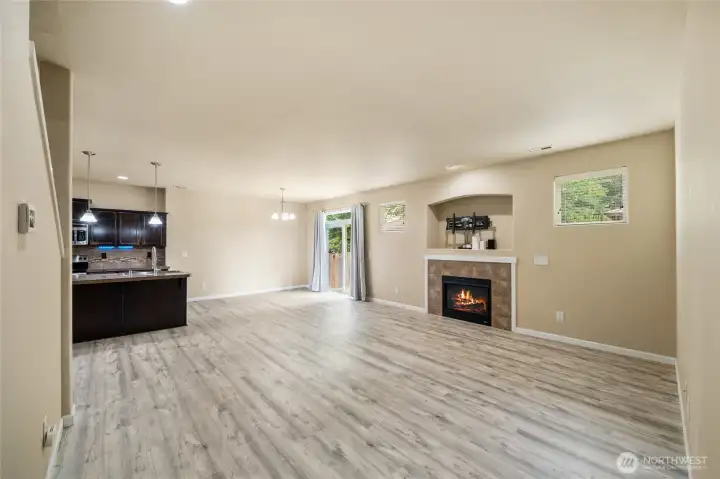 LVP flooring throughout! LVP flooring throughout!