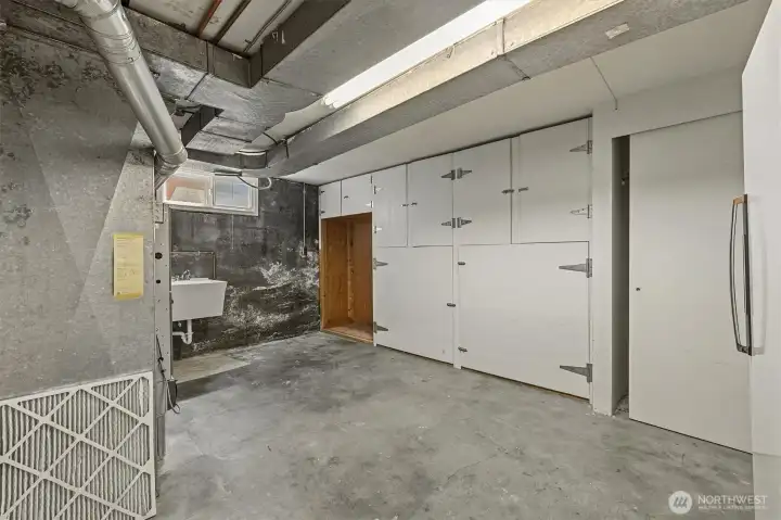 Unfinished storage room. Plumbed with sink. Room for a second bathroom.