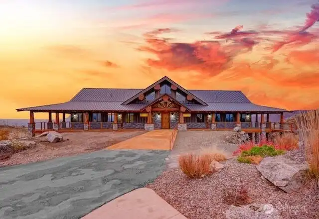Clubhouse Clubhouse