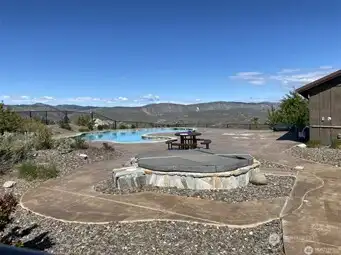 Community Pool Community Pool