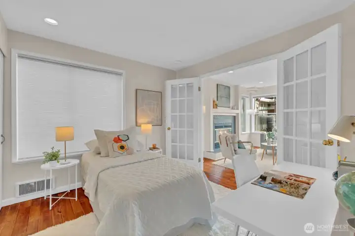 Versatile 2nd Bedroom or Office